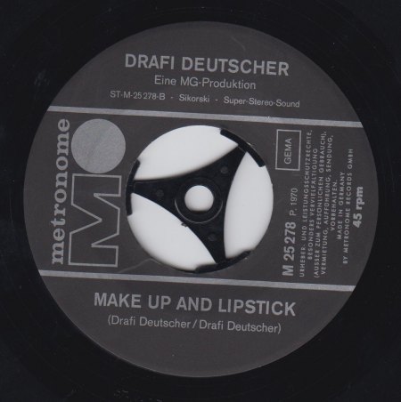 DRAFI DEUTSCHER - Make Up And Lipstick -B-.jpg