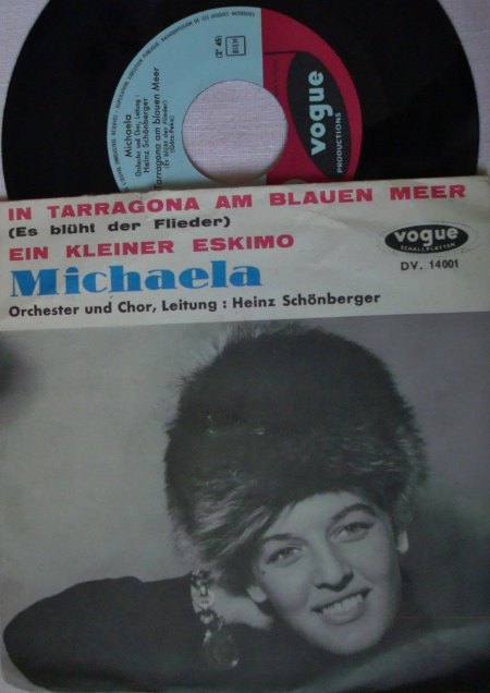 Michaela01In Tarragona am Blauen Meer DV 14001.JPG