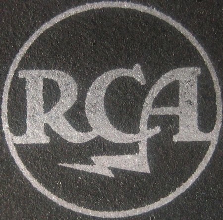 RCA eckt an.jpg