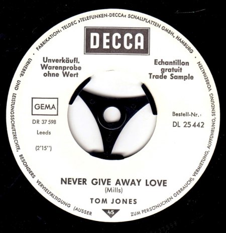 TOM JONES - Never give away love -B-.jpg
