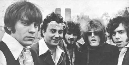 Tommy James and The Shondells Photo.jpg