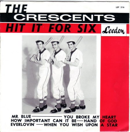 Crescents-Hit For Six EP Front_Bildgröße ändern.jpg