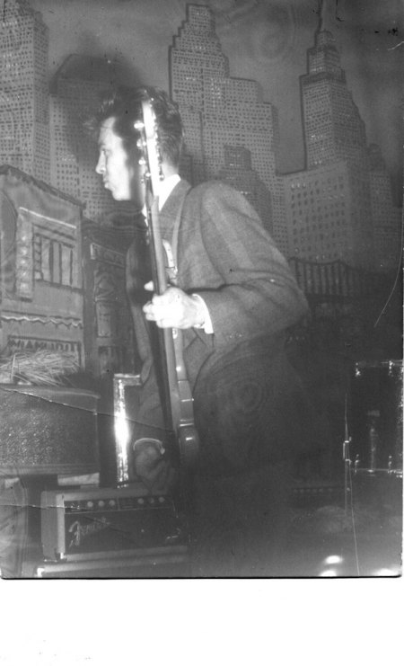 JOHNNY &amp; THE HURRICANES - FOTO 04 - 1962.JPG
