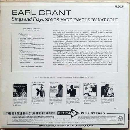 Grant, Earl sings Cole (2).jpg