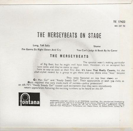 Merseybeats - On stage (3).jpg
