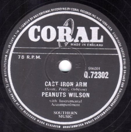 Wilson,Peanuts05Cast iron Arm Coral Q 72302 UK.jpg