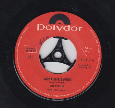 BEATLES &amp; SHERIDAN - Ain't she sweet -A-.jpg