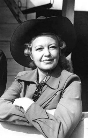 cindywalker4.jpg