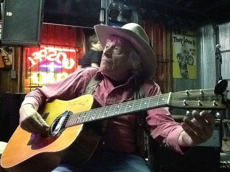 Ramblin_Jack_Elliott_at_Knuckleheads_Saloon_Gospel_Lounge.JPG