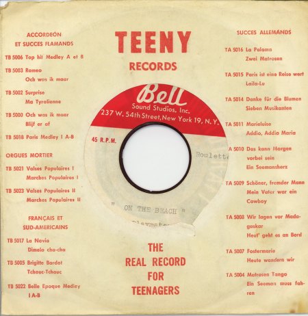 Playmates - On the beach_Bildgröße ändern.jpg