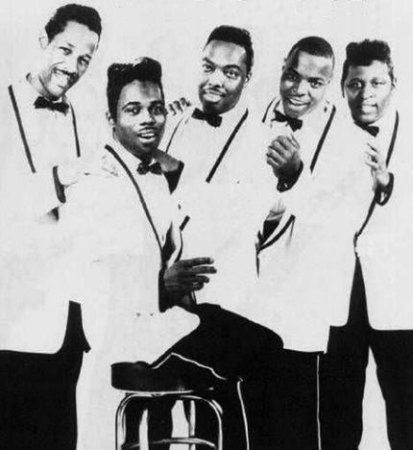 DEL KNIGHTS - PIC.jpg