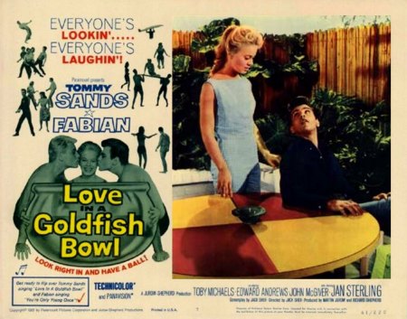 LOVE IN A GOLDFISH BOWL_MV§009.jpg