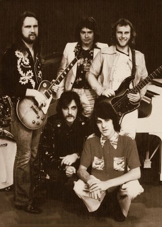 Procol Harum Live in London 22-3-74 (3).jpg