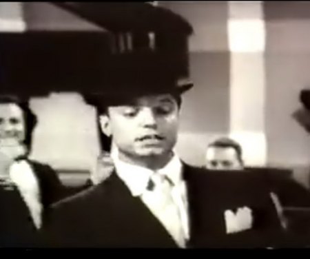 Mitchell, Guy - She wears red feathers.jpg