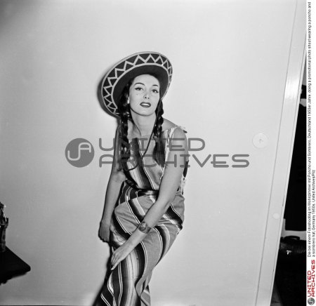 United Archives-2.UNA_02005739-Preview.jpg