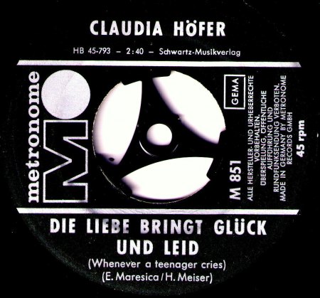 Höfer,Claudia01ReparataAndDelronsTitel 001.jpg