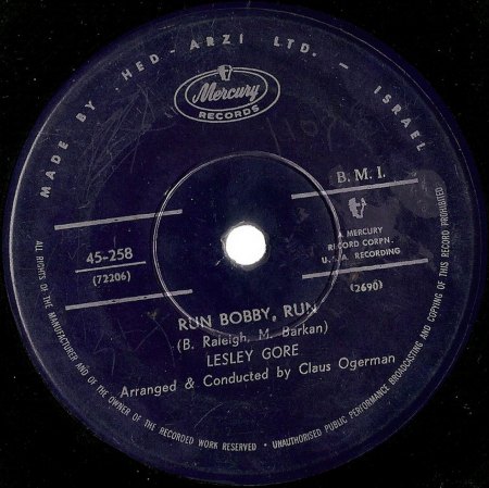 Gore,lesley21bRun Bobby, Run.JPG