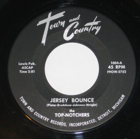 TOWN and COUNTRY 1004-A.JPG