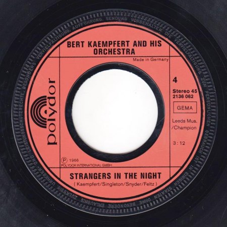 BERT KAEMPFERT-EP - Strangers in the night -B2-.jpg