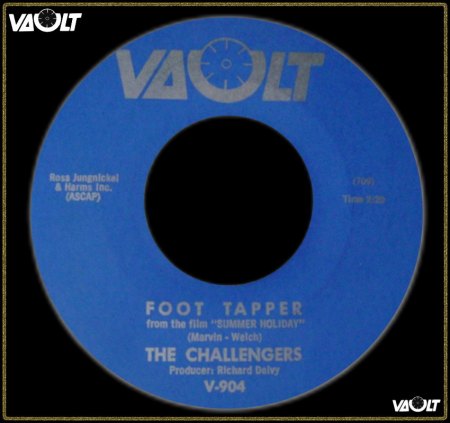 CHALLENGERS - FOOT TAPPER_IC#003.jpg