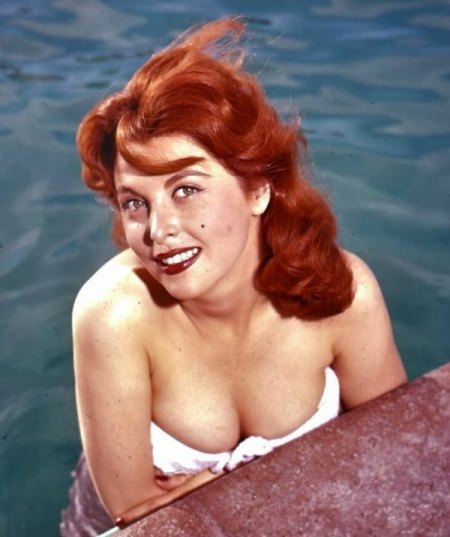 Tina Louise05KPK.jpg