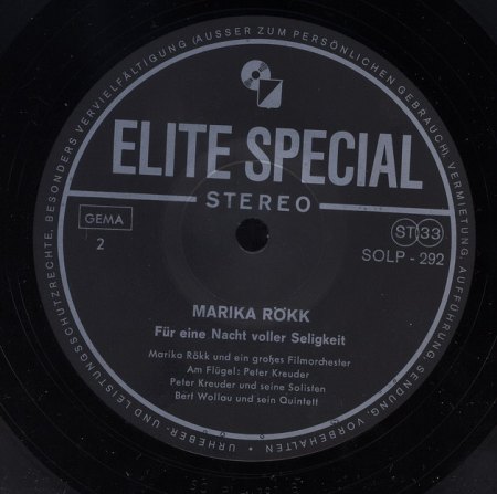 Rökk, Marika (28)_Bildgröße ändern.jpg