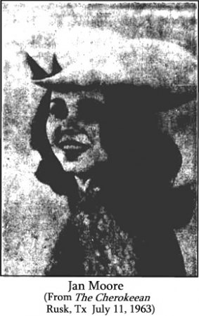Moore,Jan01.jpg