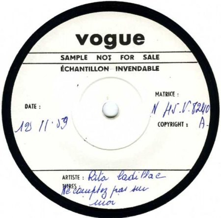 rita_cadillac_test_pressing_ne_comptez_pas_sur_moi_pour_me_montrer_toute_nue.jpg