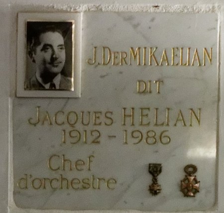 Père-Lachaise_-_Division_87_-_Columbarium_15666-15678.jpg