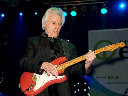 Bruce Welch Bremen 2007_12_29.jpg
