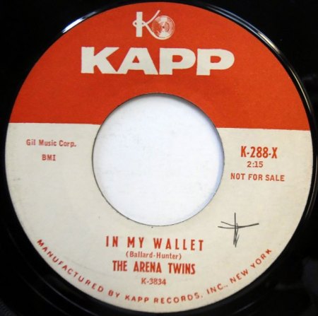 k-Arena twins02a.jpg