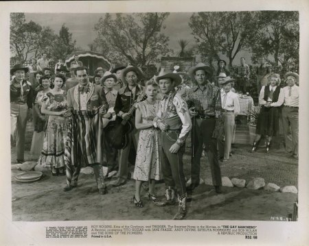 Guizar23The Gay Ranchero mit Roy Rogers.jpg