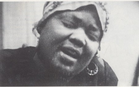 Booklet 27_hiresxx.jpg