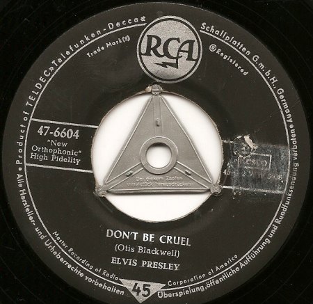 Elvis Hound dog 2 b.jpg