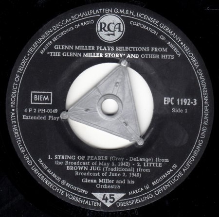 GLENN MILLER-EP - ...plays selections ... -A-.jpg