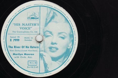 Monroe,Marilyn01RiverOfNoReturn HMV X 7999 78RPM.jpg