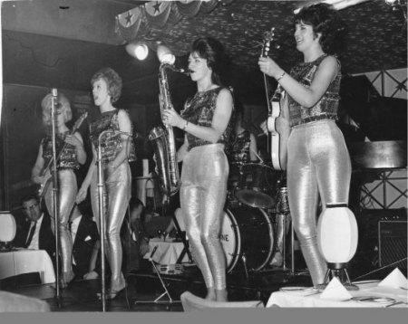 Beat-Chics01.jpg