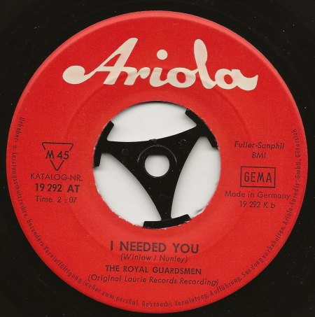 Royal Guardsmen (2).jpg