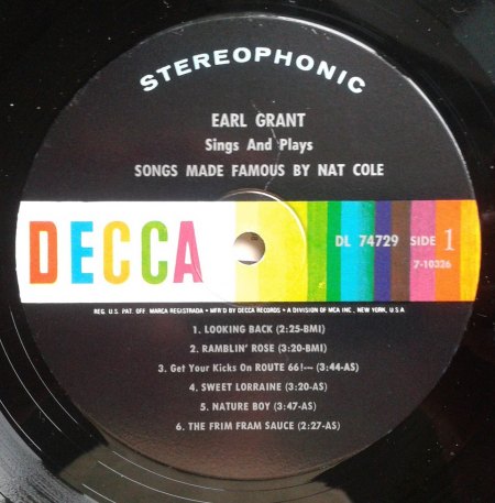 Grant, Earl sings Cole (4).jpg