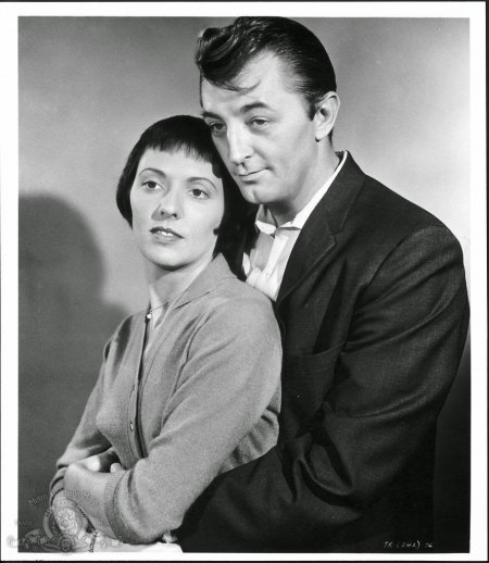 Smith,Keely08Robert Mitchum.jpg