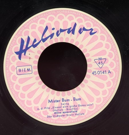 Moorefield, Olive  1_Bildgröße ändern.jpg