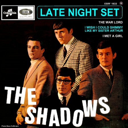 k-EP Shadows av ESRF 1833.jpg