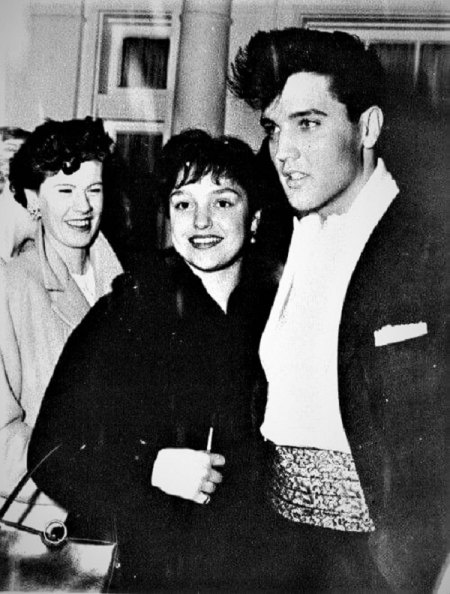 47-7777     It's Now Or Never  - A Mess Of Blues