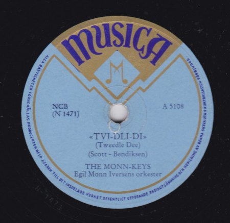 Tweedlee Dee - ???   Frage zu Vicki Young   ???