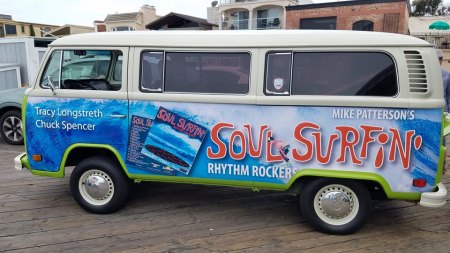 Tour Bus