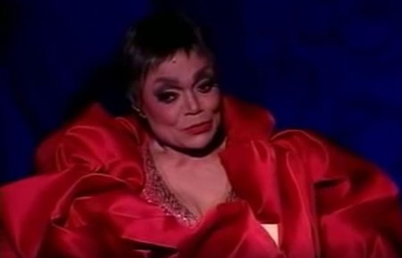 EARTHA KITT