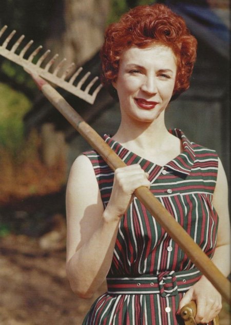 THORY BERNHARDS
