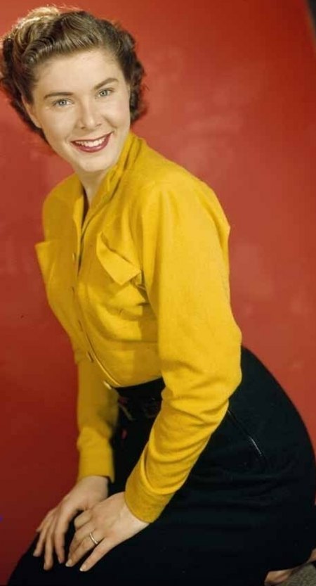 MINDY CARSON