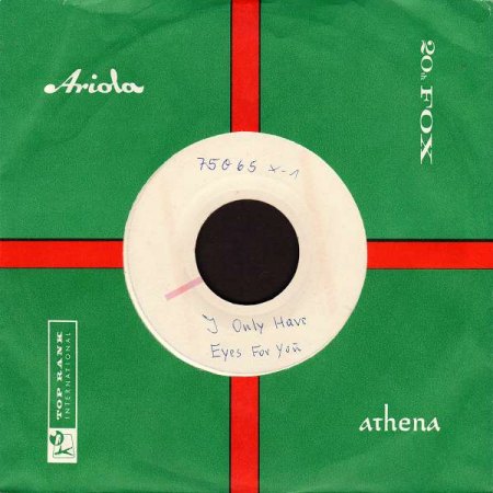 k-72 065 A Promo Flamingos.jpg