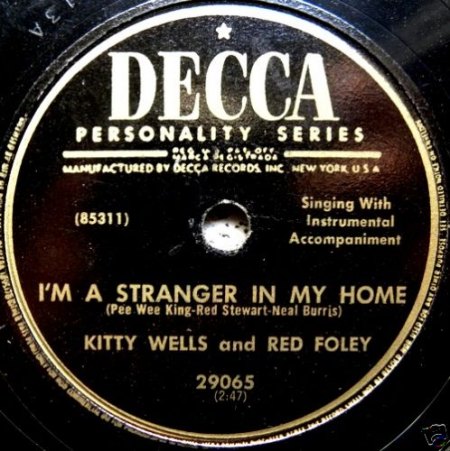 Foley,Red01mitKittyWellsUSSchellack Decca 29065 ImAStrangerInMyHomed.jpg